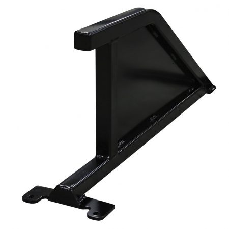 Sheeted sternum bar for cattle chutes